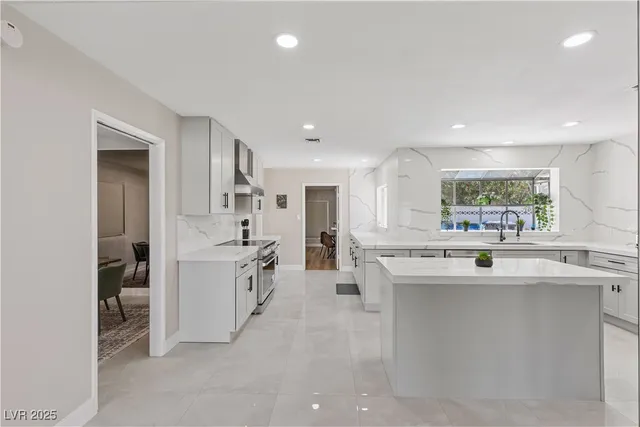 $4,388 | 2420 Laurie Drive, Las Vegas, NV 89102