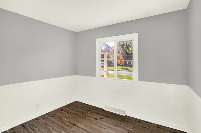 $230,000 | 821 Princeton Drive, New Whiteland, IN 46184