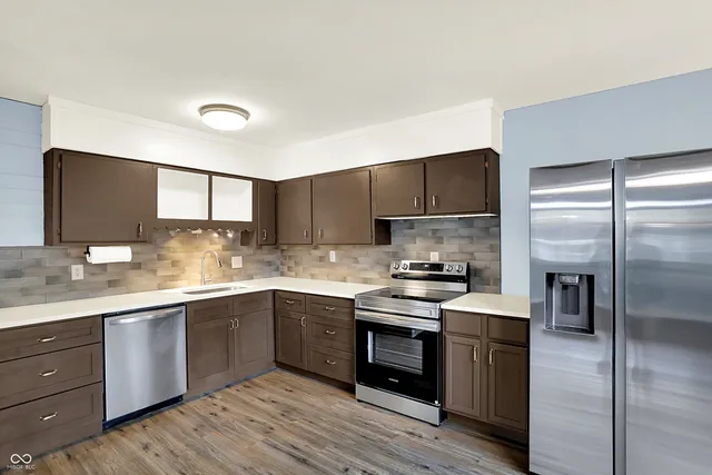 $230,000 | 821 Princeton Drive, New Whiteland, IN 46184