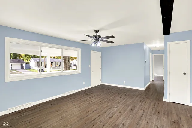 $230,000 | 821 Princeton Drive, New Whiteland, IN 46184