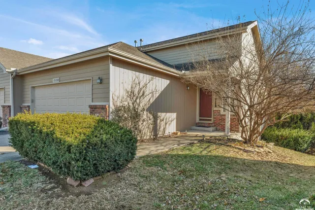 $265,000 | 1522 Legend Trail Drive, Unit B, Lawrence, KS 66047