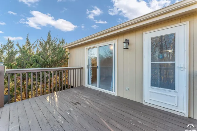 $265,000 | 1522 Legend Trail Drive, Unit B, Lawrence, KS 66047