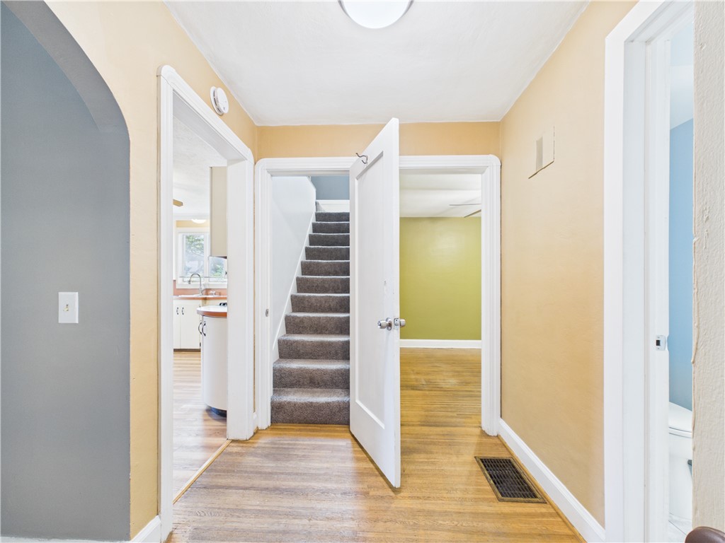79 Ridgewood Drive Irondequoit, NY 14622 - Photo 19 of 50