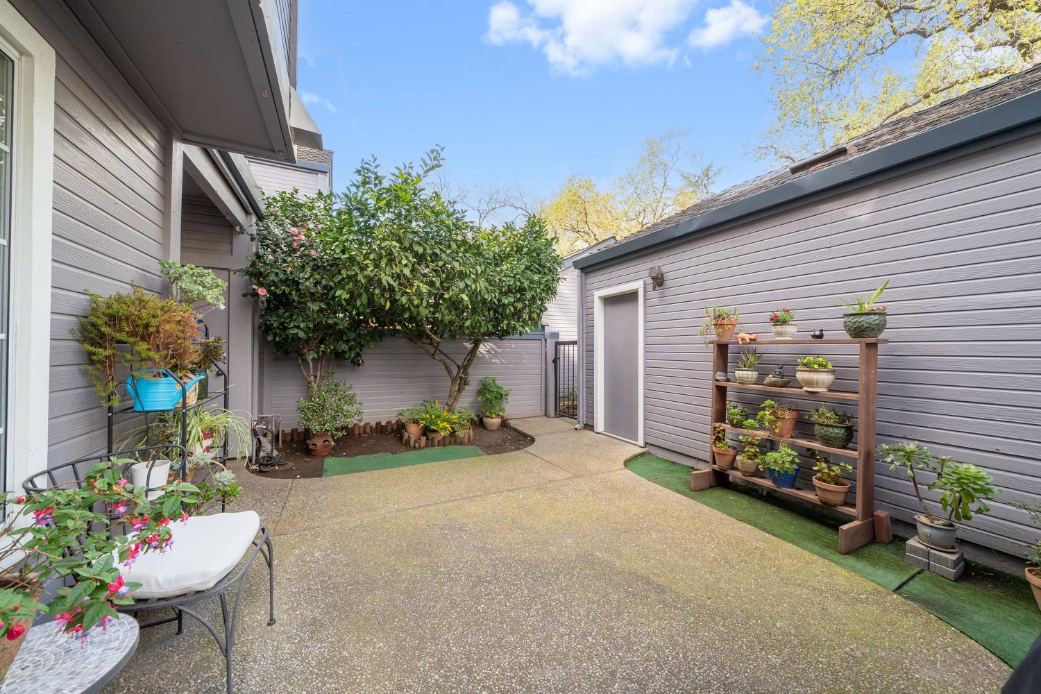 4112 Alex Lane Carmichael, CA 95608 - Photo 1 of 36