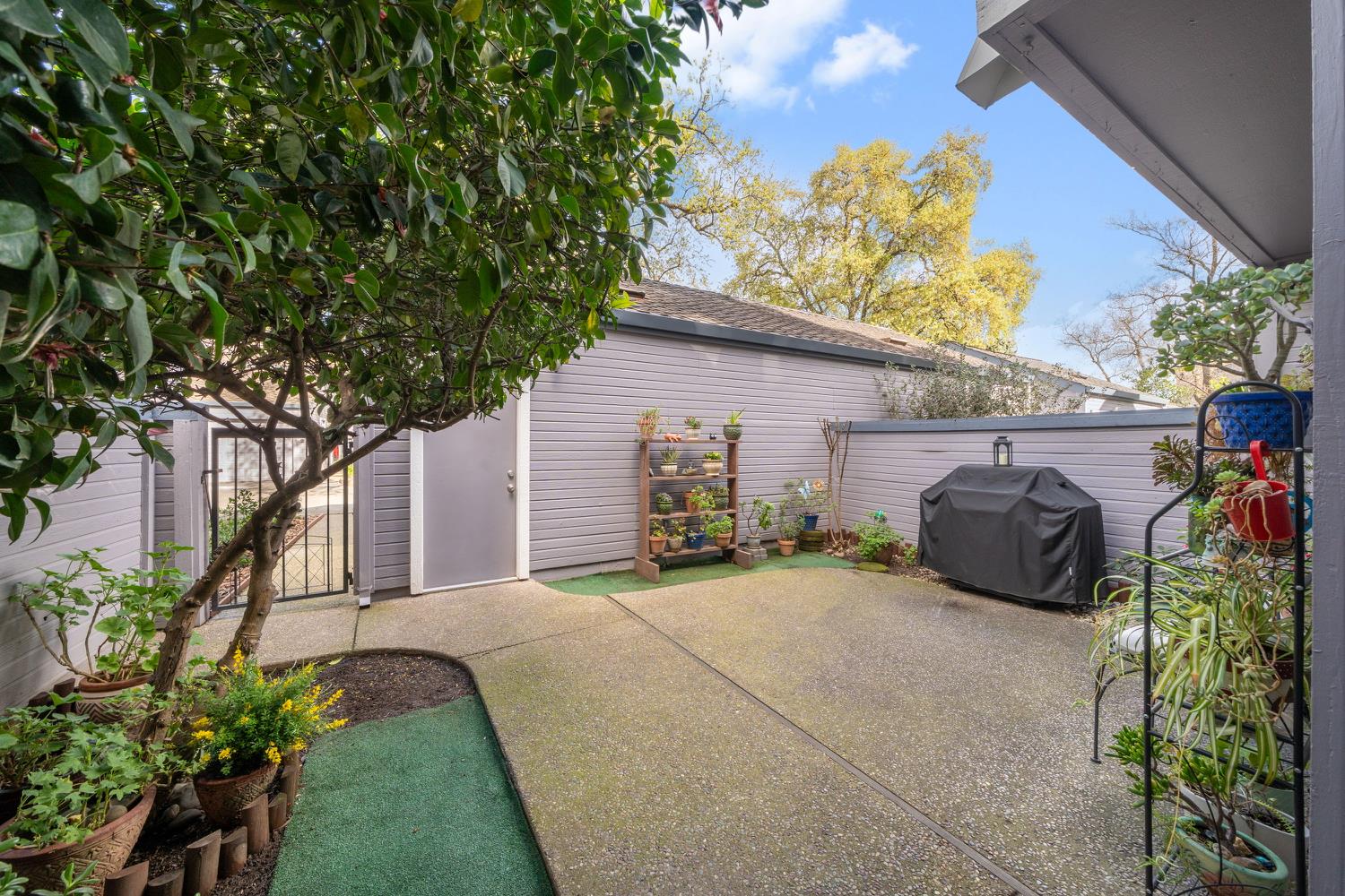 4112 Alex Lane Carmichael, CA 95608 - Photo 32 of 36