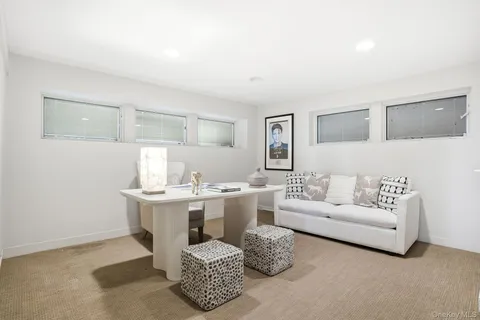 $1,349,000 | 55 Hampton Ovl, New Rochelle, NY 10805