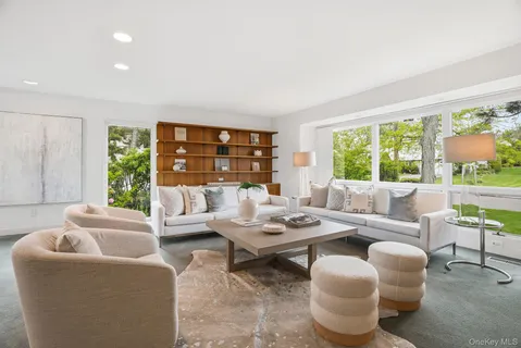 $1,349,000 | 55 Hampton Ovl, New Rochelle, NY 10805