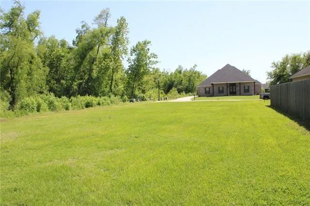 $70,000 | 629 DeSoto Drive, Laplace, LA 70068