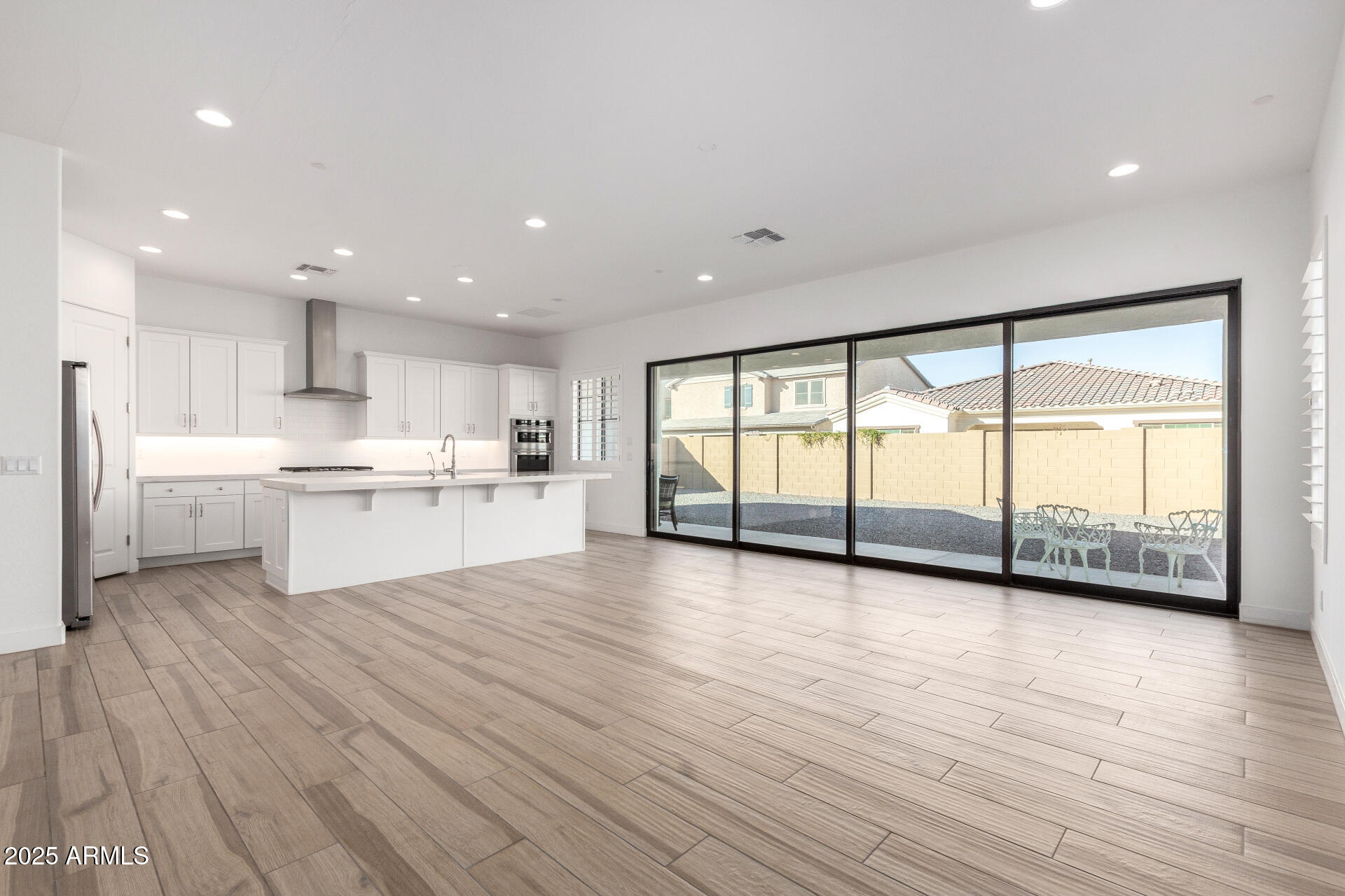 2260 East Warbler Road Gilbert, AZ 85297 - Photo 16 of 49 14 - Warbler