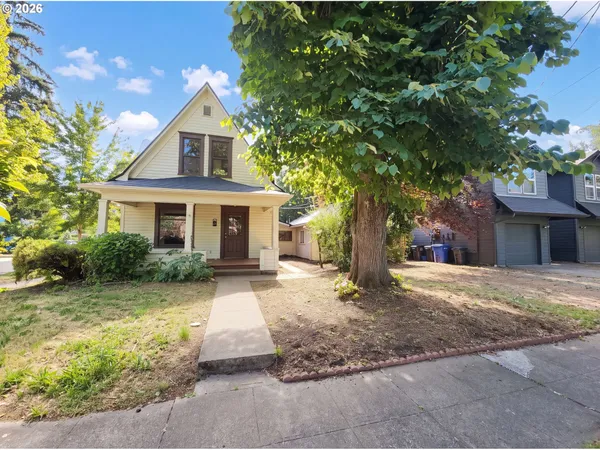 $450,000 | 1011 Almaden Street, Eugene, OR 97402