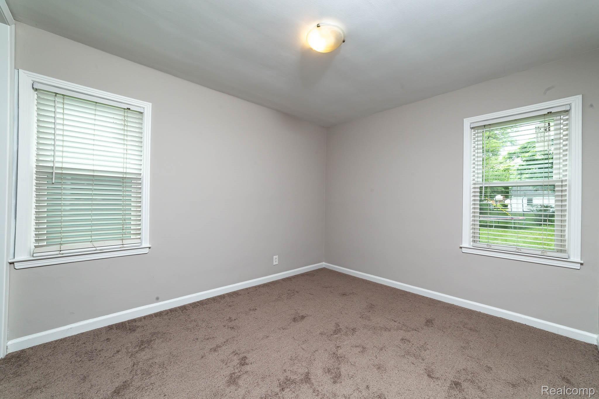 2897 Yorkshire Road Birmingham, MI 48009 - Photo 14 of 20 _S0A9680.jpg