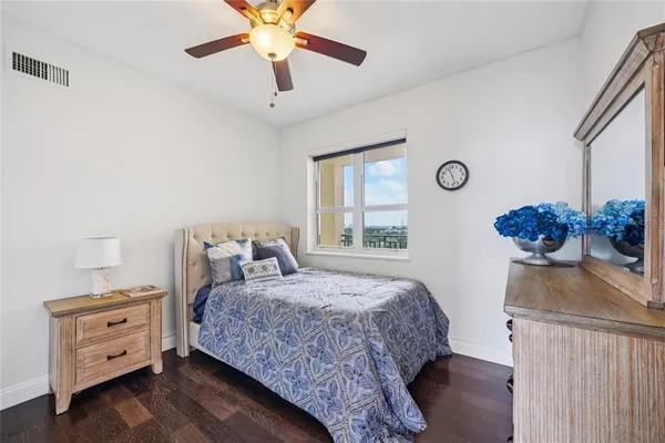 $1,249,000 | 5823 Bowen Daniel Drive, Unit 902, Tampa, FL 33611