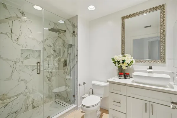 $1,249,000 | 5823 Bowen Daniel Drive, Unit 902, Tampa, FL 33611