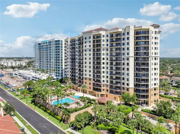 $1,249,000 | 5823 Bowen Daniel Drive, Unit 902, Tampa, FL 33611