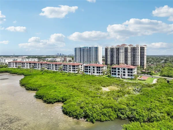 $1,249,000 | 5823 Bowen Daniel Drive, Unit 902, Tampa, FL 33611