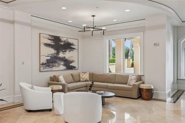 $1,249,000 | 5823 Bowen Daniel Drive, Unit 902, Tampa, FL 33611