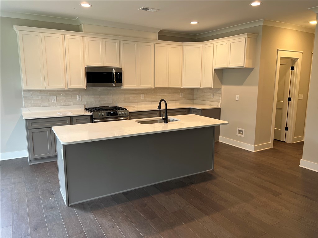207 Timothy Court Anderson, SC 29621 - Photo 3 of 24