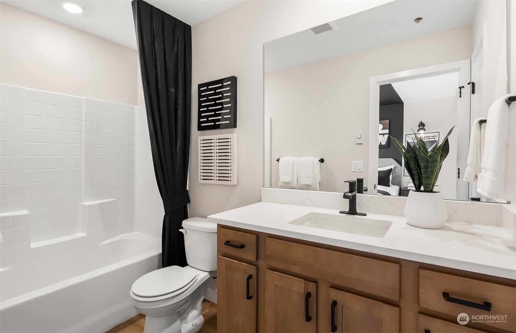20354 91st Avenue Northeast, Unit B Bothell, WA 98021 - Photo 13 of 16 Gallery Image 13