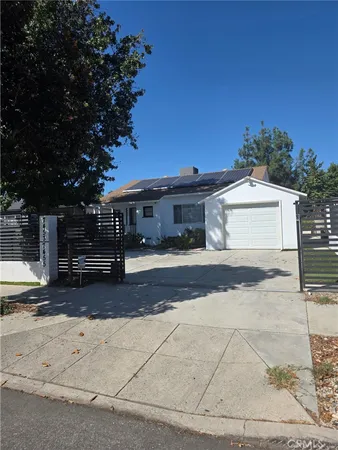 $965,000 | 7453 Blewett Avenue, Lake Balboa, CA 91406