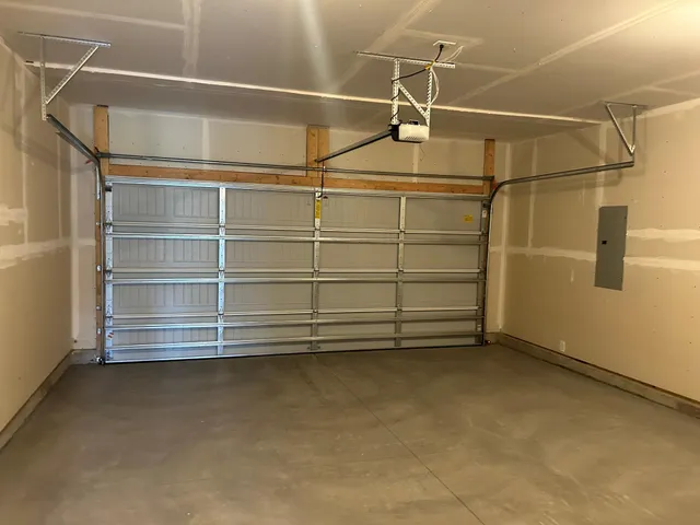 $399,990 | 14419 104th Avenue North, Maple Grove, MN 55369