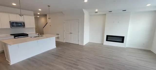 $399,990 | 14419 104th Avenue North, Maple Grove, MN 55369