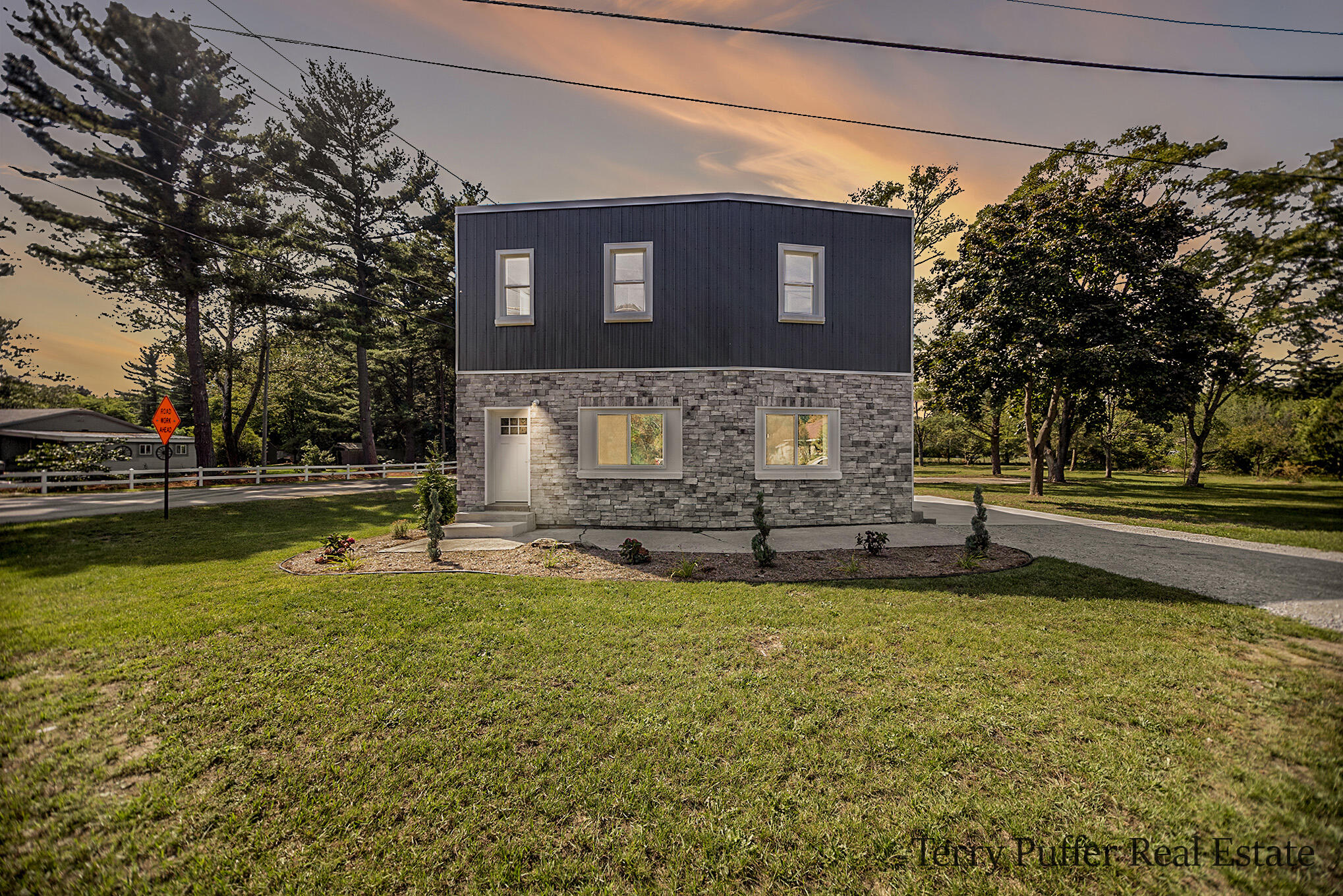 3817 Whitehall Road Muskegon, MI 49445 - Photo 1 of 30 _42A8399.jpg-Twilight
