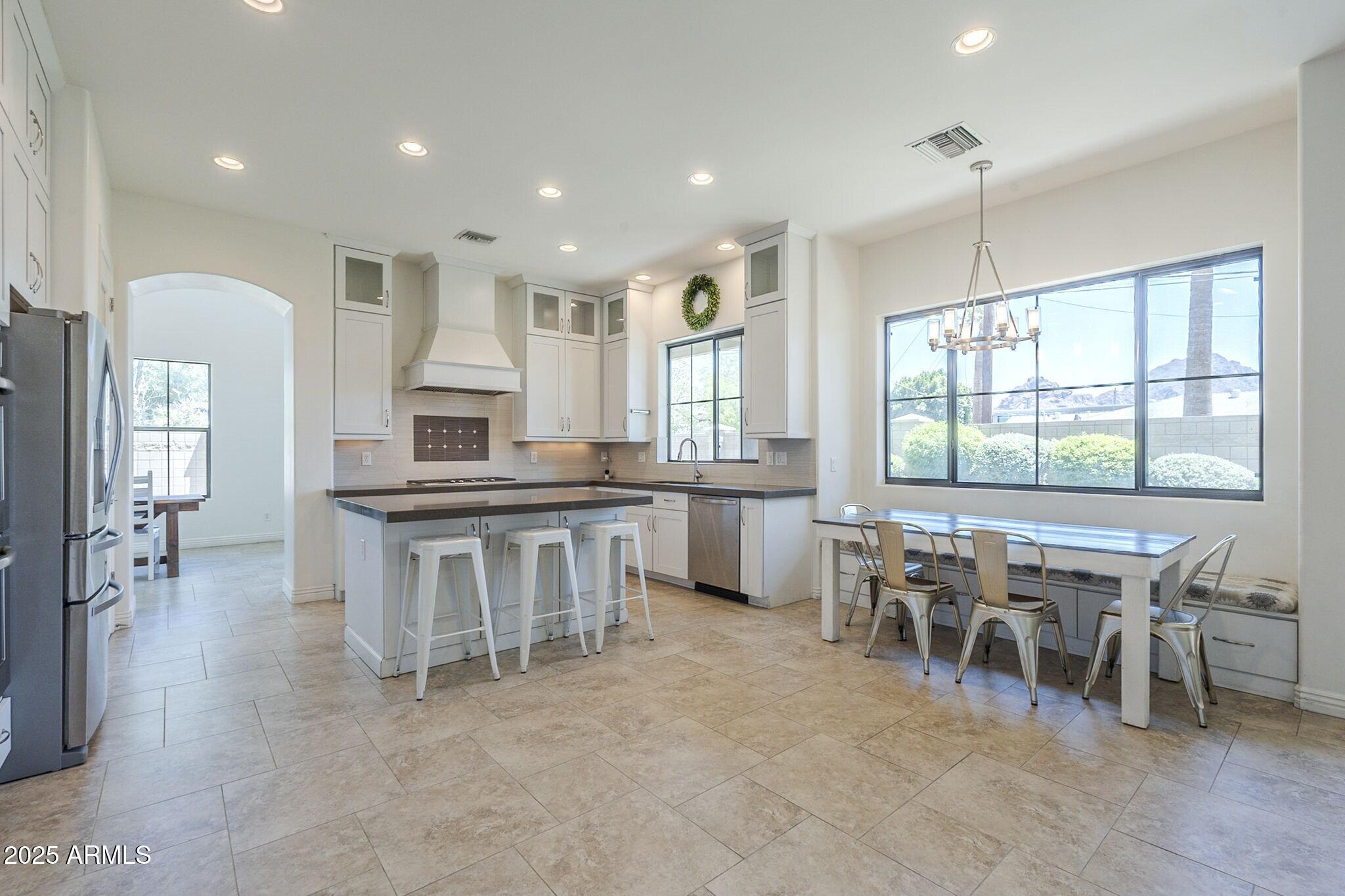 3812 East Camelback Road Phoenix, AZ 85018 - Photo 16 of 54 016_Kitchen
