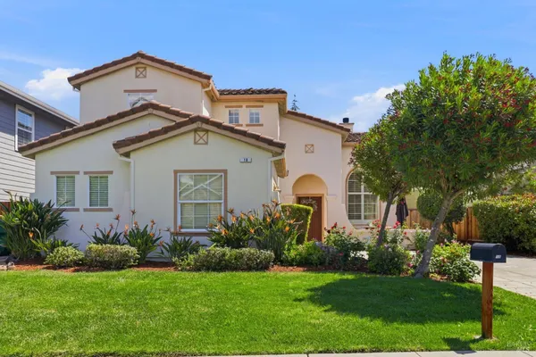 $1,349,000 | 18 Richardson Road, Novato, CA 94949