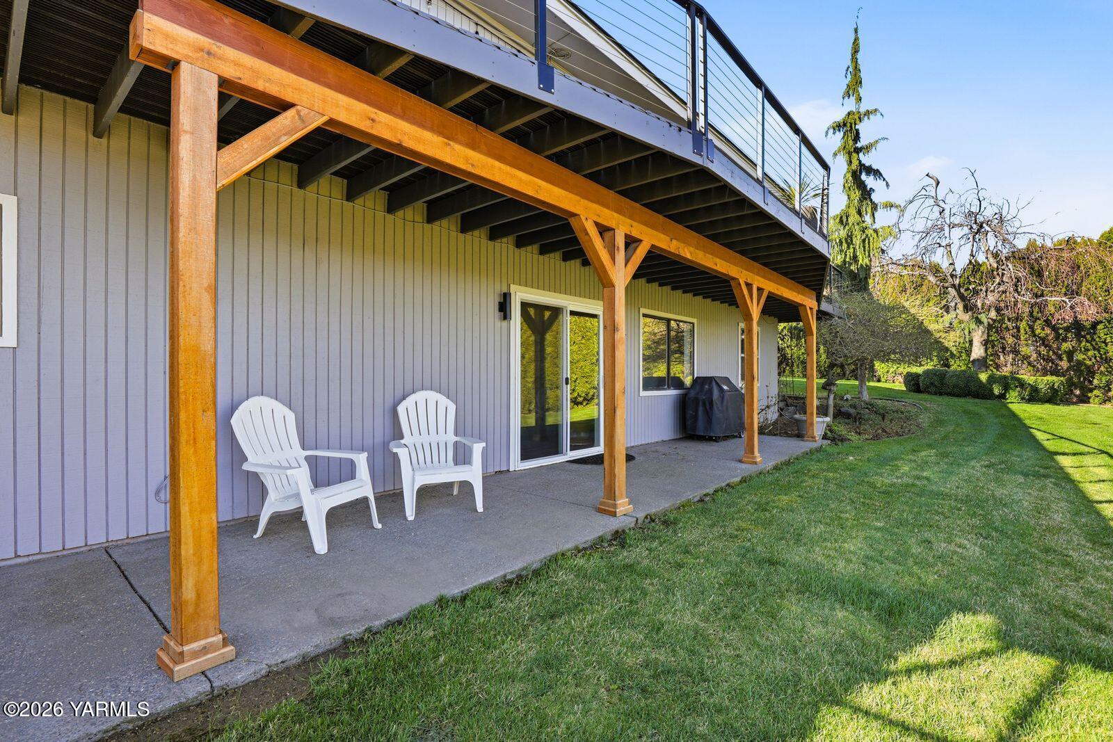 12309 Douglas Road Yakima, WA 98908 - Photo 44 of 58 44- Lower Patio