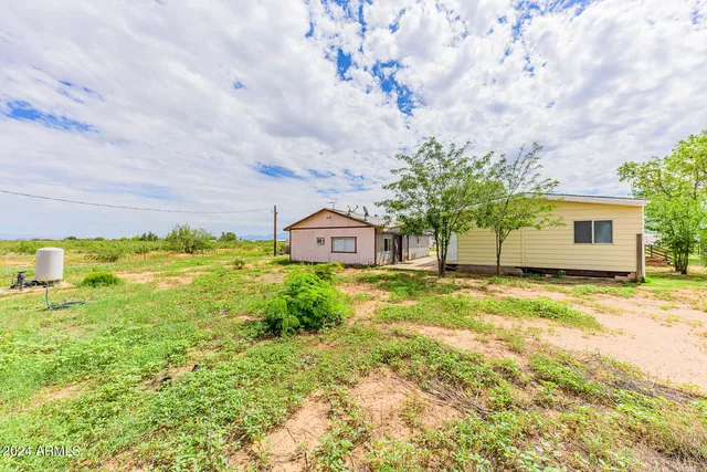 $215,000 | 151 East Havasu Way, Cochise, AZ 85606
