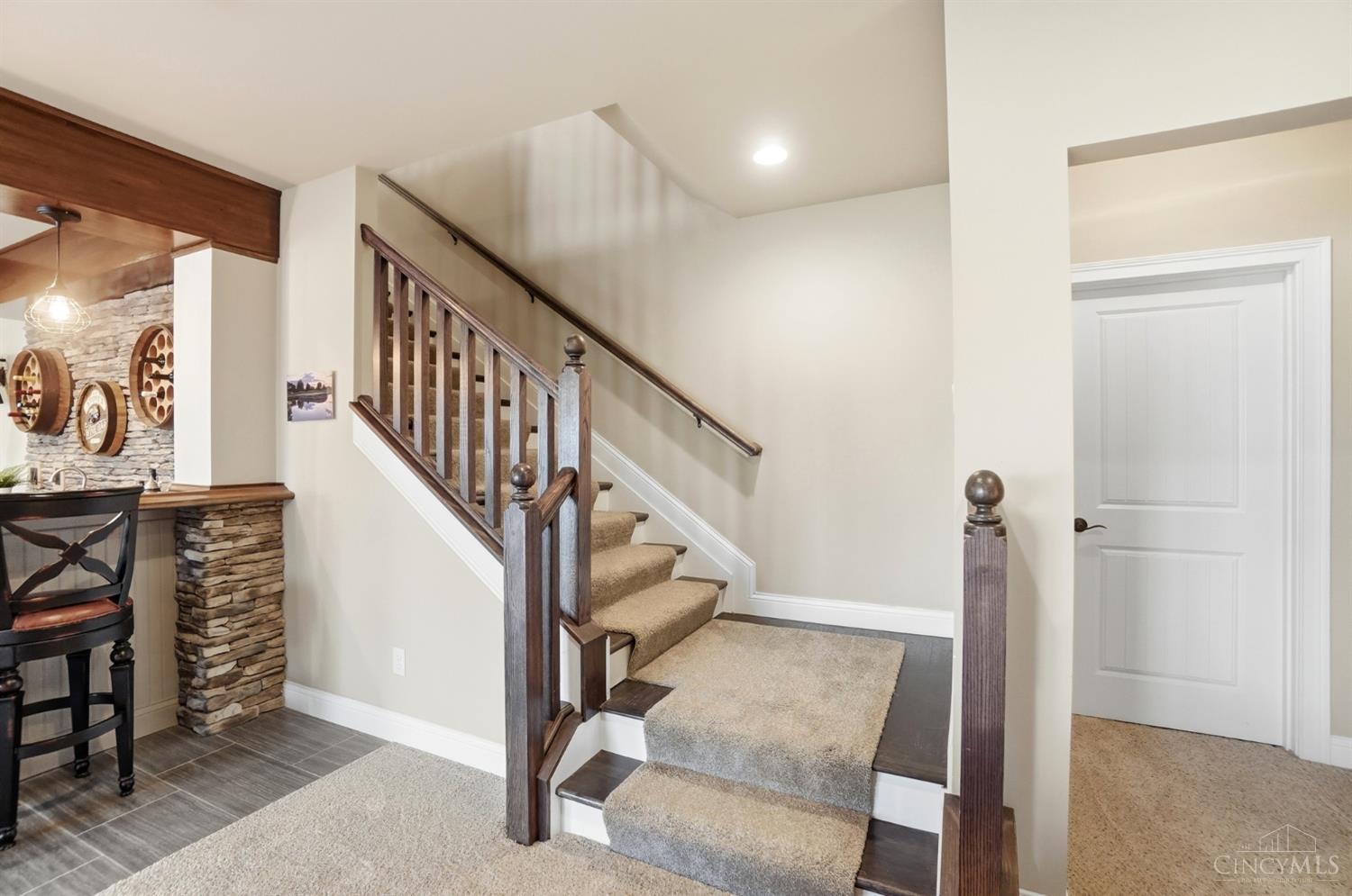 6661 Irwin Simpson Road Mason, OH 45040 - Photo 21 of 32