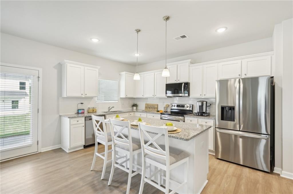 3027 Viewpark Circle Conyers, GA 30013 - Photo 9 of 54