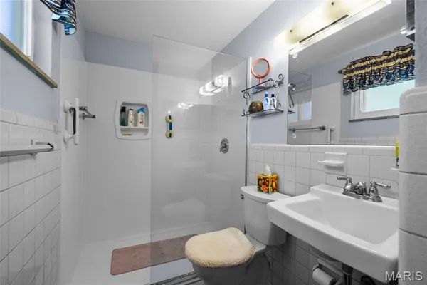 $350,000 | 10131 Glenfield Terrace, St. Louis, MO 63126