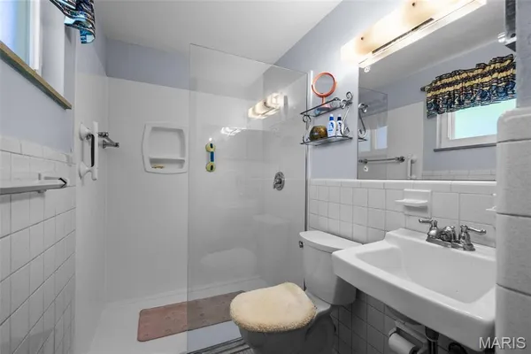 $350,000 | 10131 Glenfield Terrace, St. Louis, MO 63126