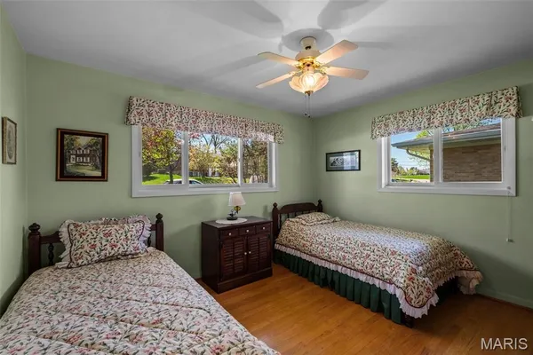 $350,000 | 10131 Glenfield Terrace, St. Louis, MO 63126