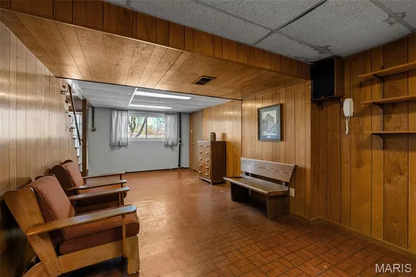 $350,000 | 10131 Glenfield Terrace, St. Louis, MO 63126