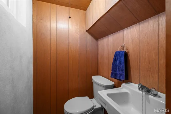 $350,000 | 10131 Glenfield Terrace, St. Louis, MO 63126