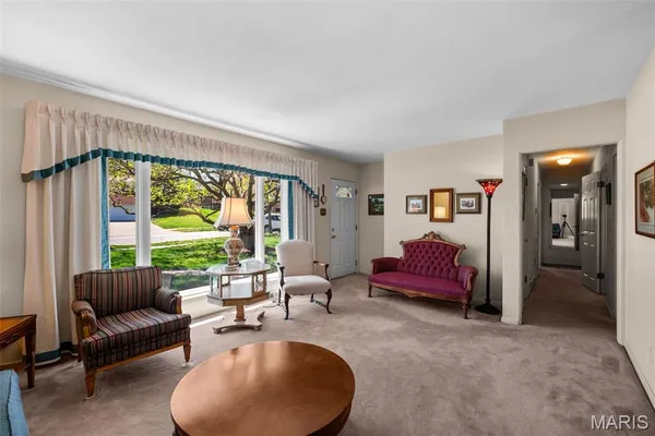 $350,000 | 10131 Glenfield Terrace, St. Louis, MO 63126