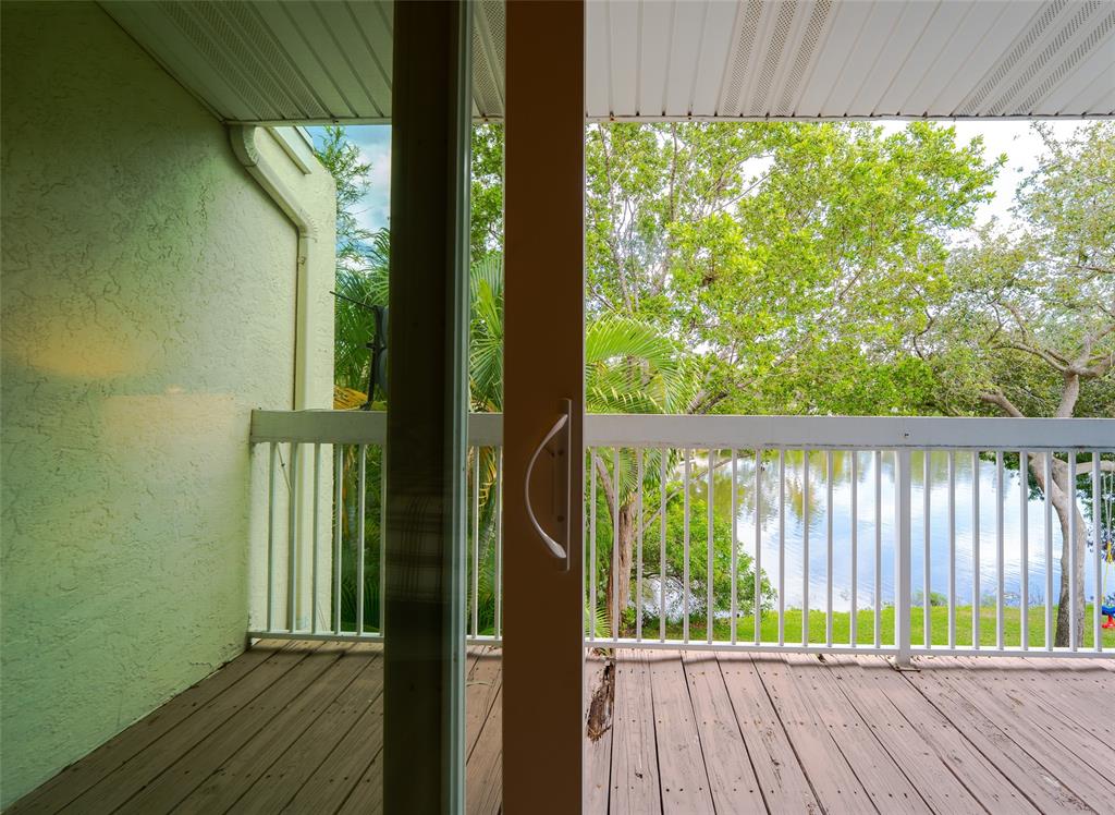 272 West Hemingway Circle Margate, FL 33063 - Photo 29 of 61