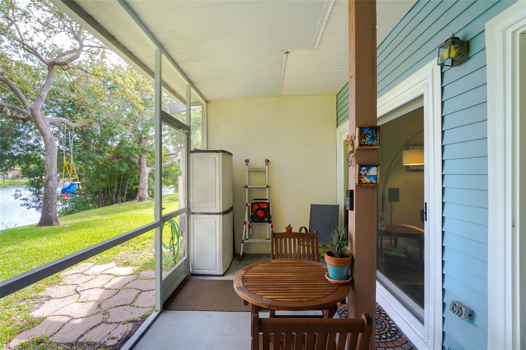 272 West Hemingway Circle Margate, FL 33063 - Photo 34 of 61