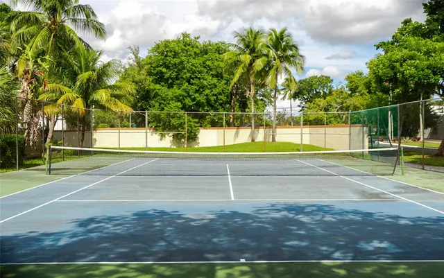 $329,500 | 272 West Hemingway Circle, Margate, FL 33063