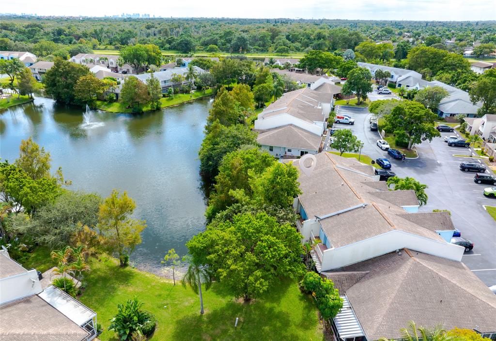 272 West Hemingway Circle Margate, FL 33063 - Photo 55 of 61 an aerial view of residential houses with outdoor space and lake view
