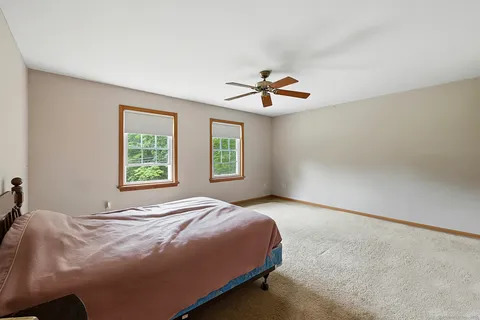 $550,000 | 30 Park Road, Oxford, CT 06478