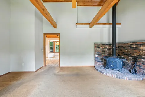 $550,000 | 30 Park Road, Oxford, CT 06478