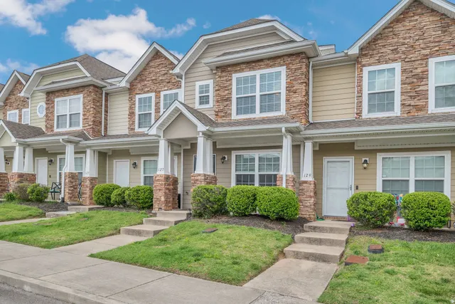 $275,000 | 127 Cobblestone Pl Drive, Goodlettsville, TN 37072
