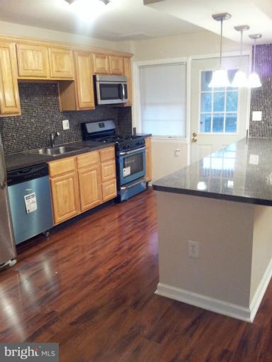 1518 Kennewick Road Baltimore, MD 21218 - Photo 4 of 12 Kitchen