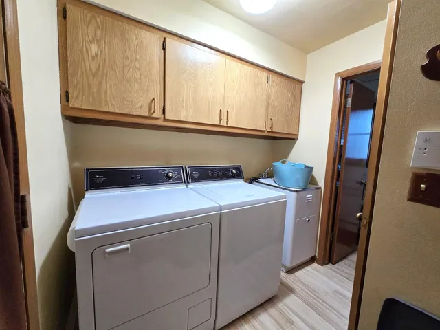 $2,800 | 17420 Royalcrest Drive, Brookfield, WI 53045