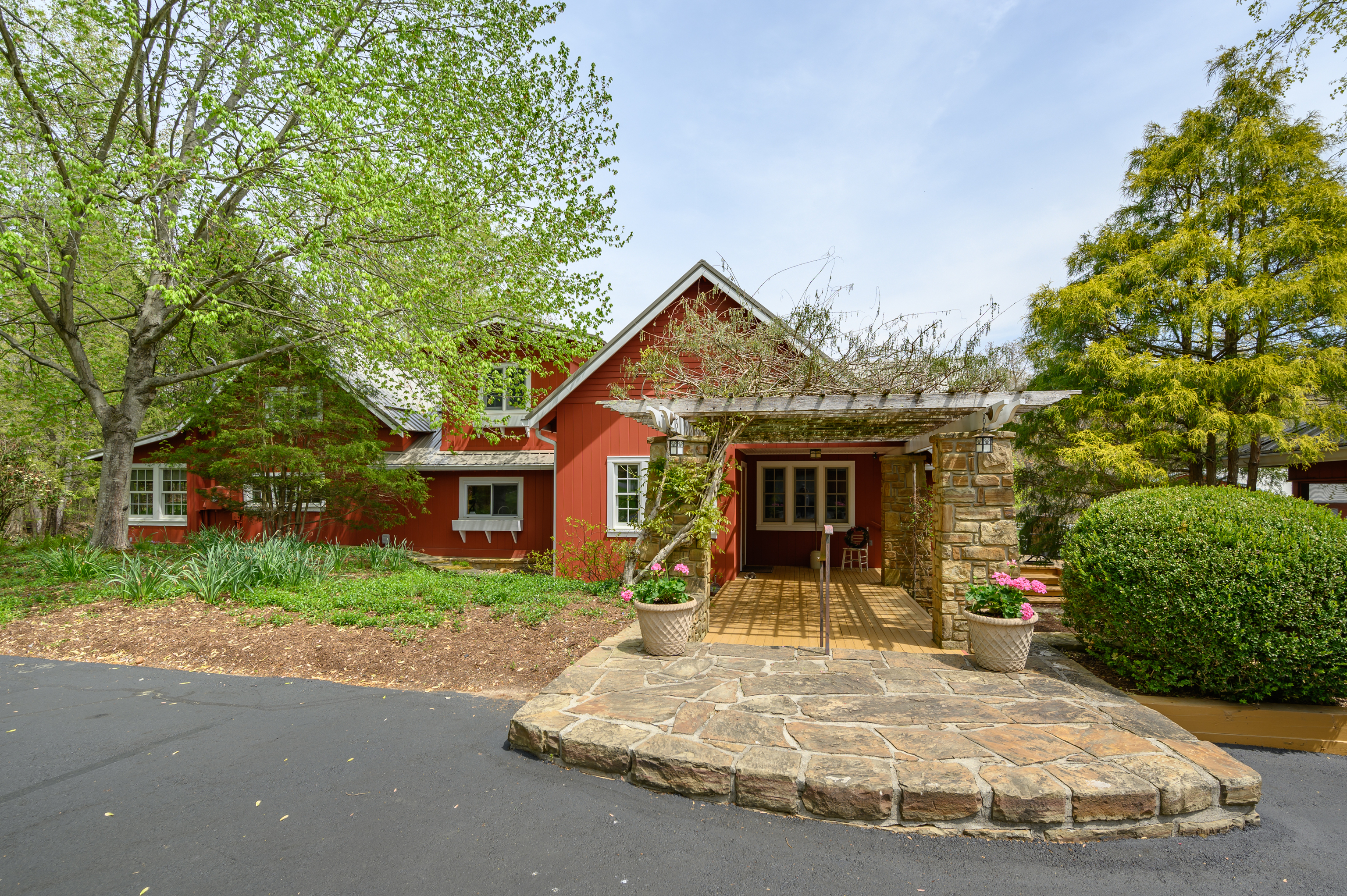 2477 Lanam Ridge Road Nashville, IN 47448 - Photo 1 of 100 Gallery Image 1