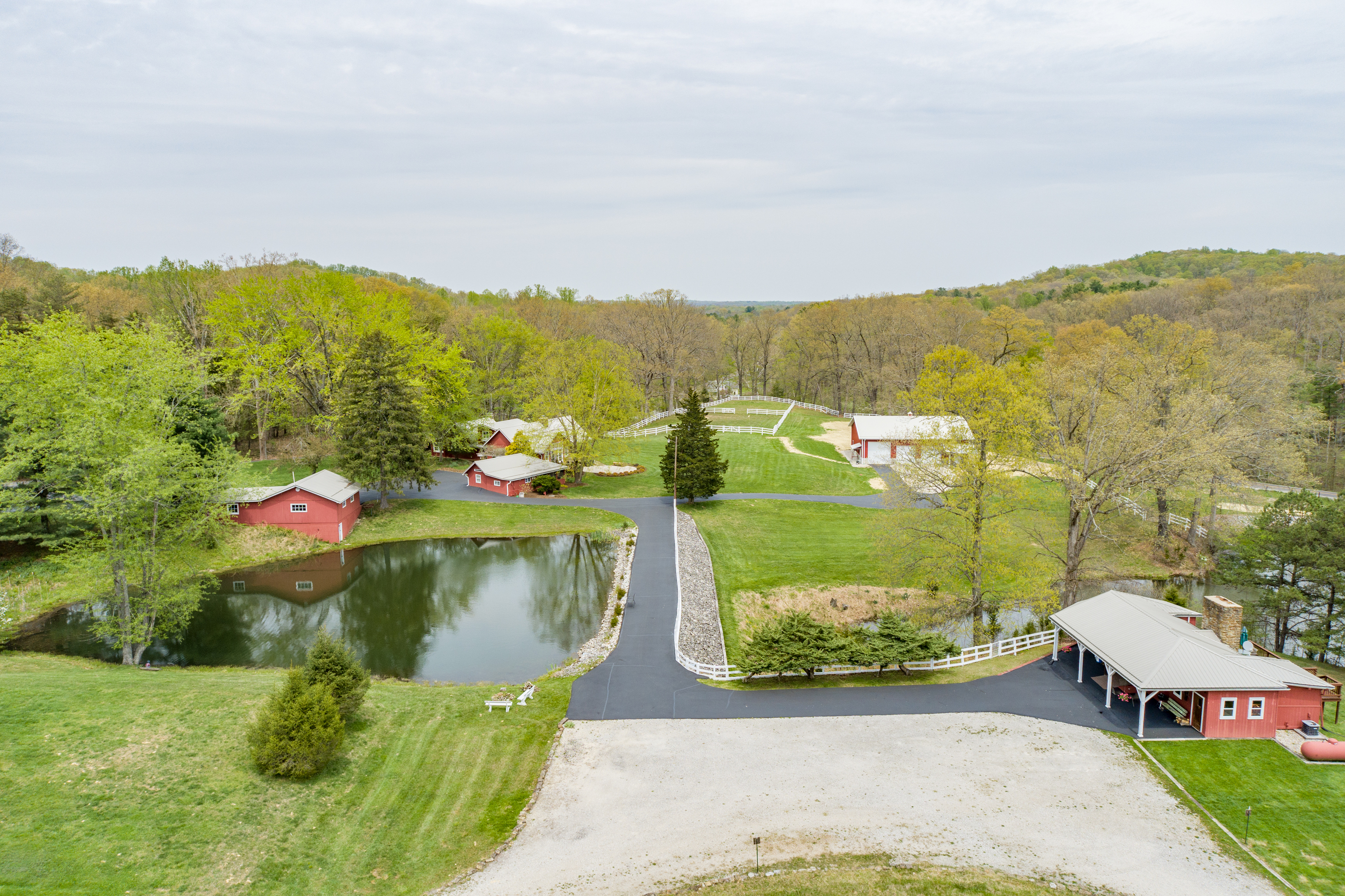 2477 Lanam Ridge Road Nashville, IN 47448 - Photo 7 of 100 Gallery Image 7