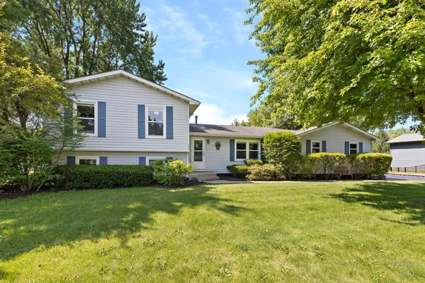 $399,900 | 1911 May Drive, Johnsburg, IL 60051